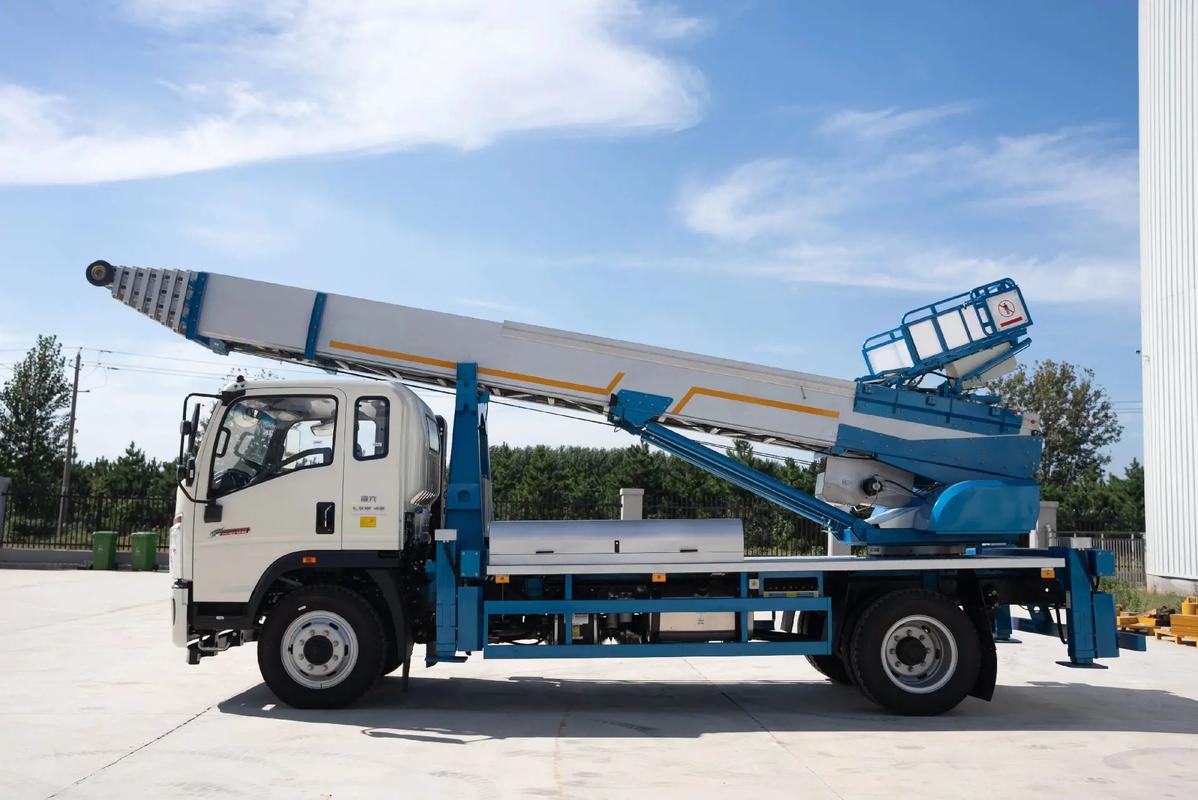 石狮云梯上料车租赁费用