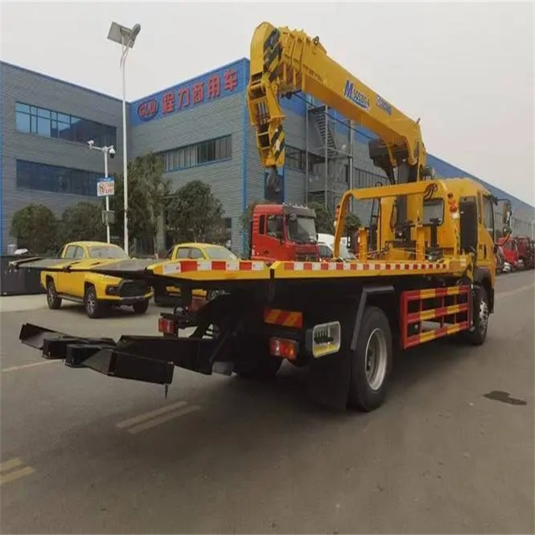 石狮附近小随车吊出租电话，轻松解决搬运烦恼